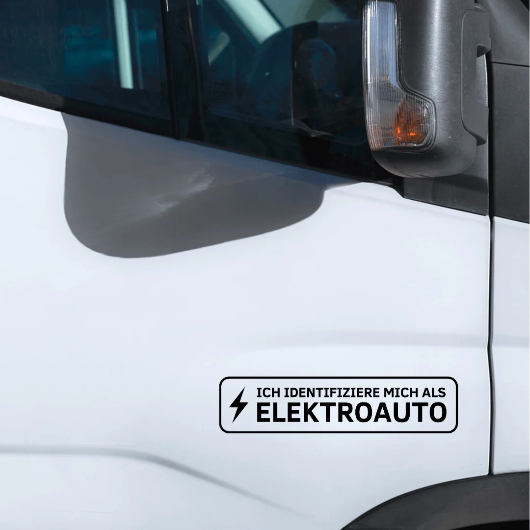Autoaufkleber „Ich identifiziere mich als Elektroauto“ - Image 3