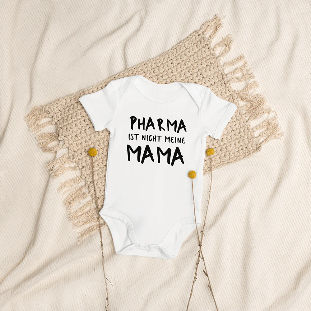 Baby Strampler „Pharma ist nicht meine Mama.“ - Image 4