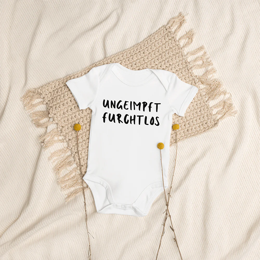 Baby Strampler „Ungeimpft. Furchtlos.“ - Image 4